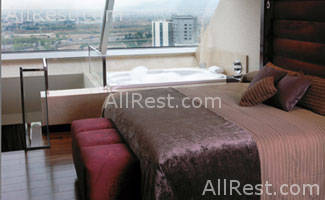 Hesperia Tower 12